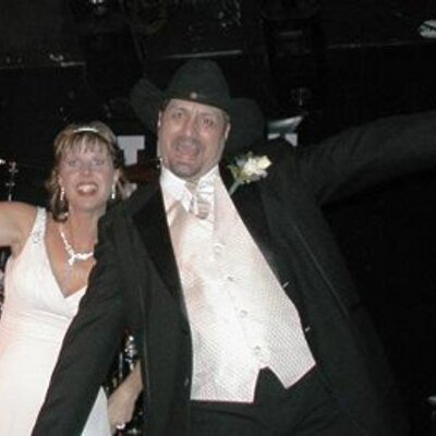 Profile Picture of Joe Martinelli (@DJCJMartin) on Twitter