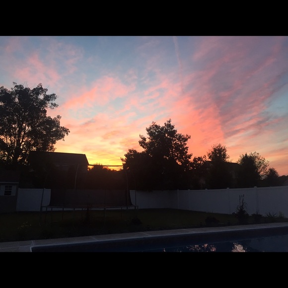 Profile Picture of Avery Strucke (@averystrucke) on Poshmark