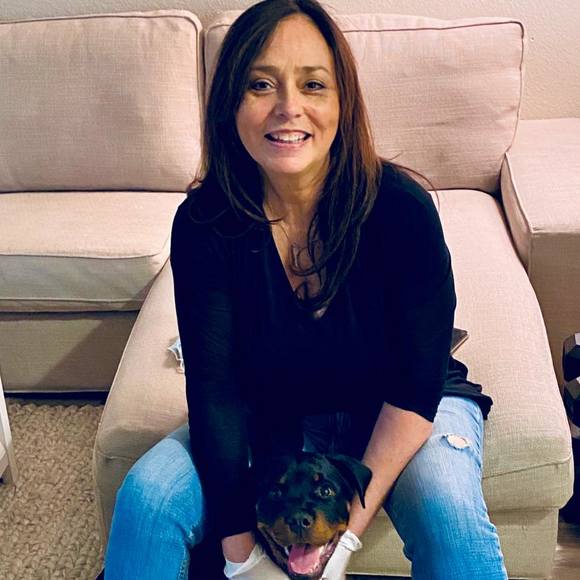 Profile Picture of Robin Gray-lange (@62bonjovi) on Poshmark