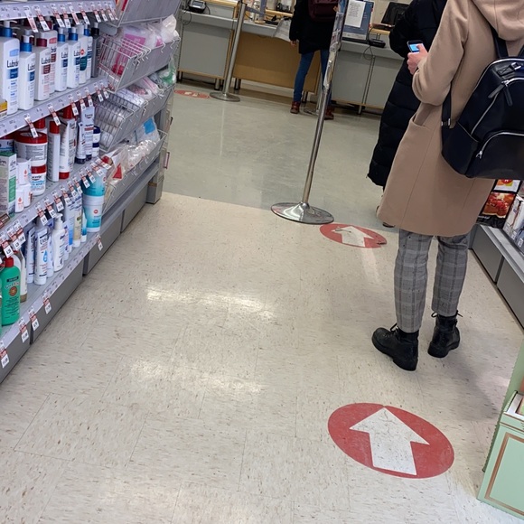 Profile Picture of Christian Steve njock (@christianste151) on Poshmark