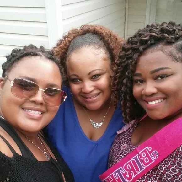 Profile Picture of Tameka Clavon (@scsunshine40) on Poshmark