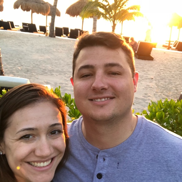 Profile Picture of Tyler Henness (@henness26) on Poshmark