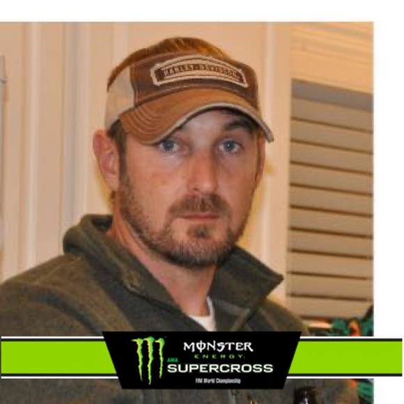Profile Picture of Jeff Cooper (@walride12) on Poshmark