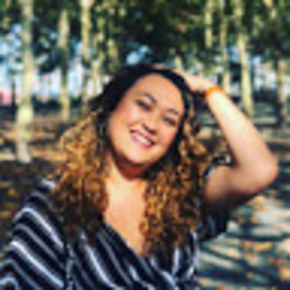 Profile Picture of Alexandra Mccue (@missmcq) on Poshmark