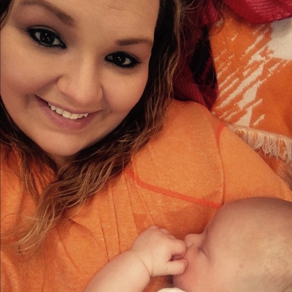 Profile Picture of Katelyn Humphrey (@knhumphrey) on Poshmark