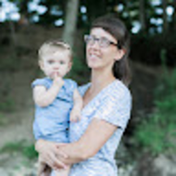 Profile Picture of Renee Philmon (@reneephilmon) on Poshmark