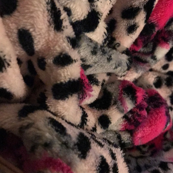 Profile Picture of Cassandra Evans (@cassy1543) on Poshmark
