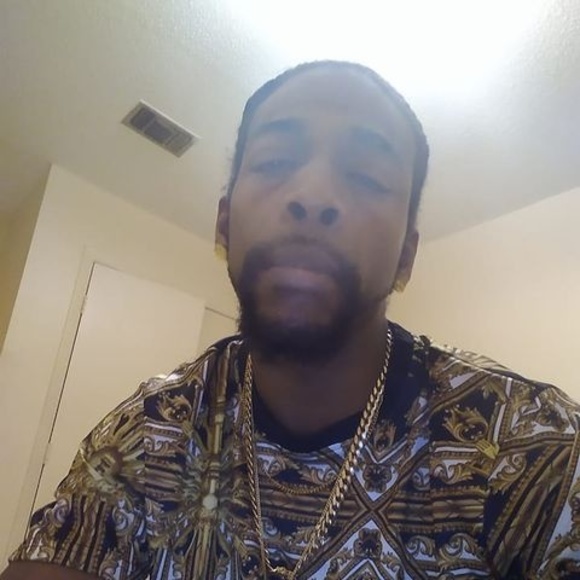 Profile Picture of Andre Harvey (@busy288) on Poshmark