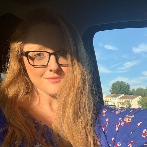 Profile Picture of Adriana Collier (@acolli39) on Poshmark