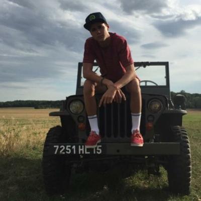 Profile Picture of lucas bernier (@el_chupacabra26) on Twitter