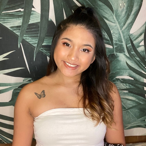 Profile Picture of Kristele Calamayan (@kristelexc) on Poshmark