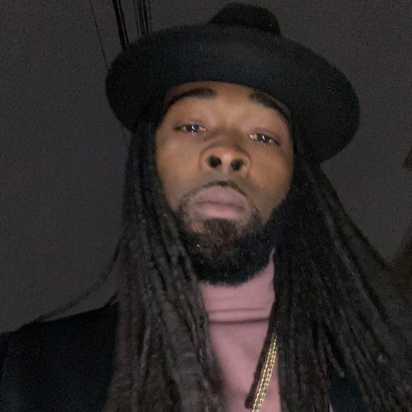 Profile Picture of Brooklyn Bisz (@lamarbennett1) on Poshmark
