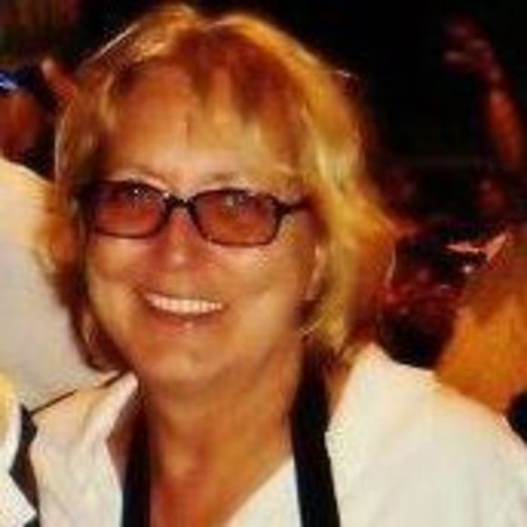 Profile Picture of Kay Dheel (@cdheel) on Poshmark