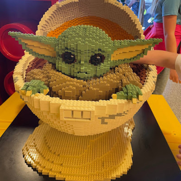 Profile Picture of Andrew Rupp (@andrewjrupp) on Poshmark