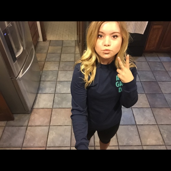 Profile Picture of Morgan Milner (@morgankayyy) on Poshmark