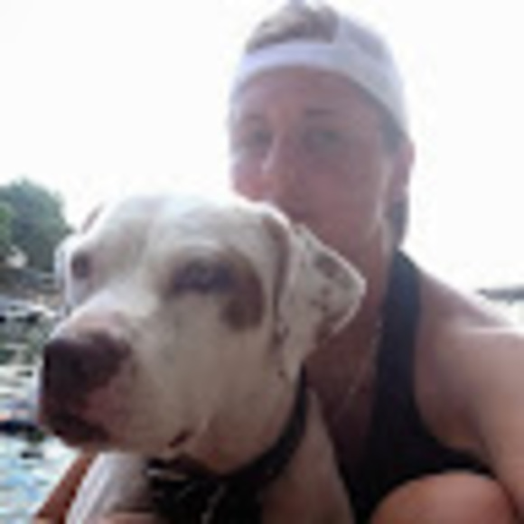 Profile Picture of Deven Staiger (@dstaiger88) on Poshmark