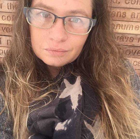 Profile Picture of Pamala Paden (@plhun2u) on Poshmark