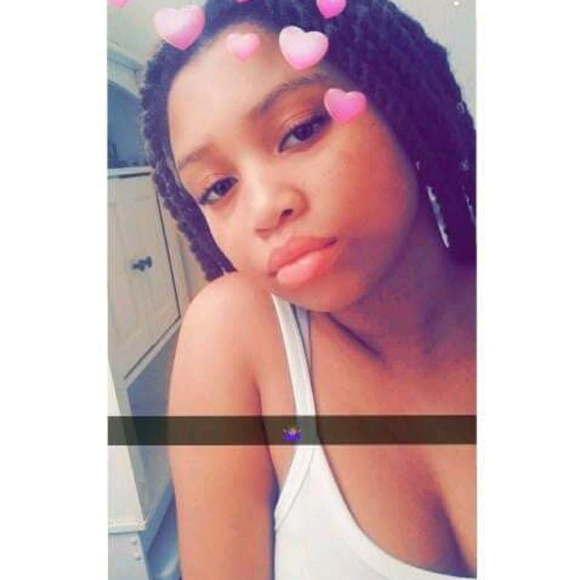Profile Picture of Otisha Stone (@tisha1102) on Poshmark