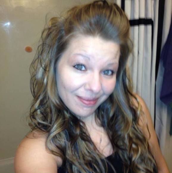 Wendy Ressler - Poshmark Profile Picture of Wendy Ressler (@tipsy7777) on Poshmark