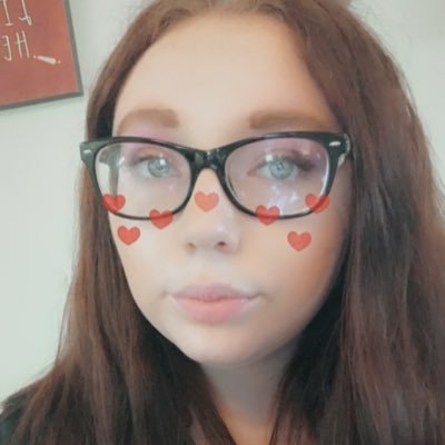 Profile Picture of Christina Cobb (@chrissyjimemez) on Twitter