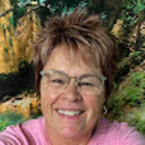 Profile Picture of Rita Murrell (@rita_murrell) on Poshmark