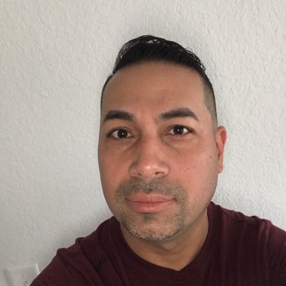 Profile Picture of Wilfred Rodriguez (@wilfred7) on Poshmark