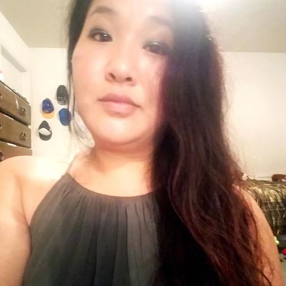 Profile Picture of Lai Saetern (@virgochicc25) on Poshmark