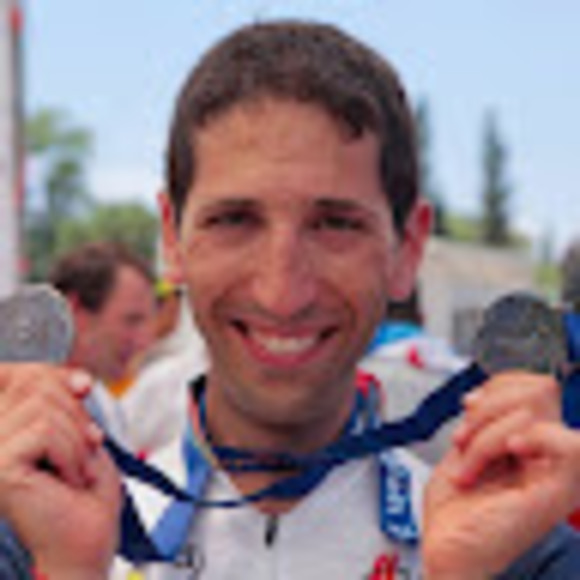 Profile Picture of Robert Rakowitz (@rakonyc) on Poshmark