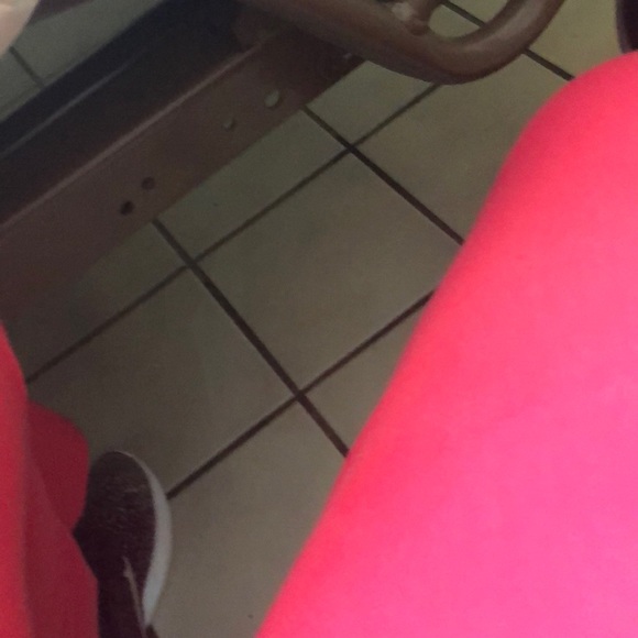 Profile Picture of Deborah Colquehoun (@dcolquehoun) on Poshmark