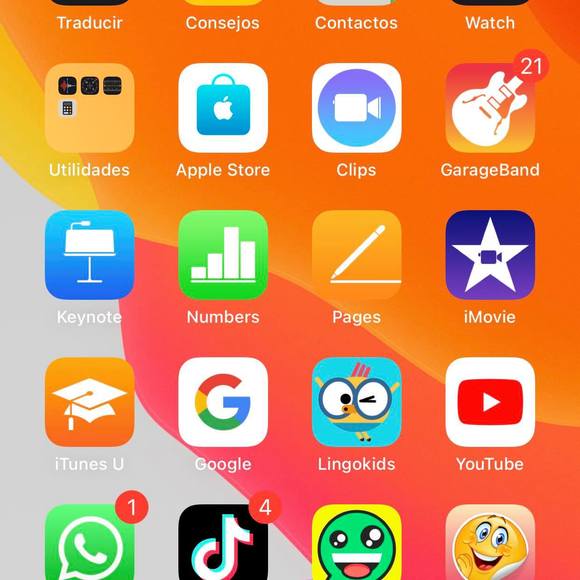 Profile Picture of Carlos Gonzales (@walterramirez10) on Poshmark