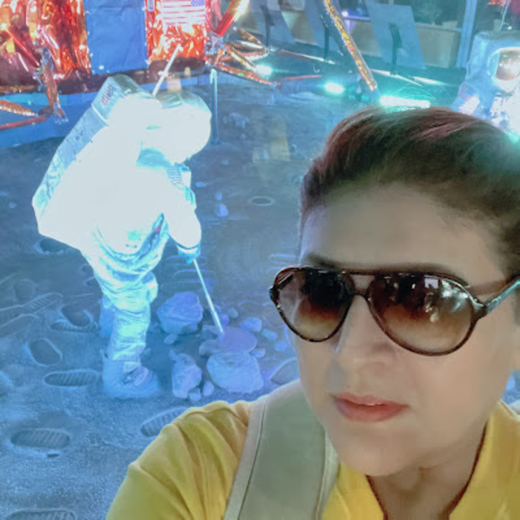 Profile Picture of Marcia Inahuazo (@marciaonahuazo) on Poshmark