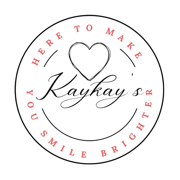 Profile Picture of Kayla Enix (@kaykays_me) on Poshmark