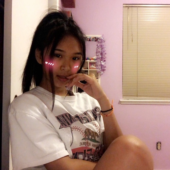 Profile Picture of Lida Kim (@xleeda) on Poshmark