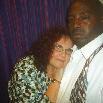 Profile Picture of Jennifer Mcnair (@bluetulips) on Twitter