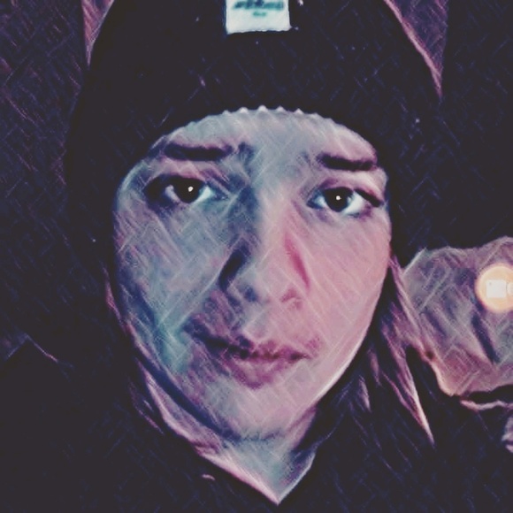 Jaje Gibson - Poshmark Profile Picture of Jaje Gibson (@jake_g47) on Poshmark