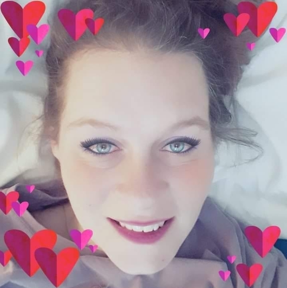 Profile Picture of Shanda Roberts (@sdb71120) on Poshmark