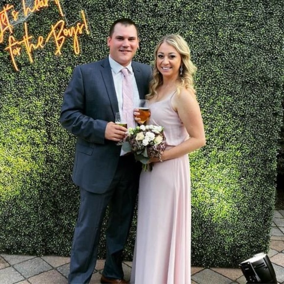 Profile Picture of Christina Beliveau (@christinabelive) on Poshmark