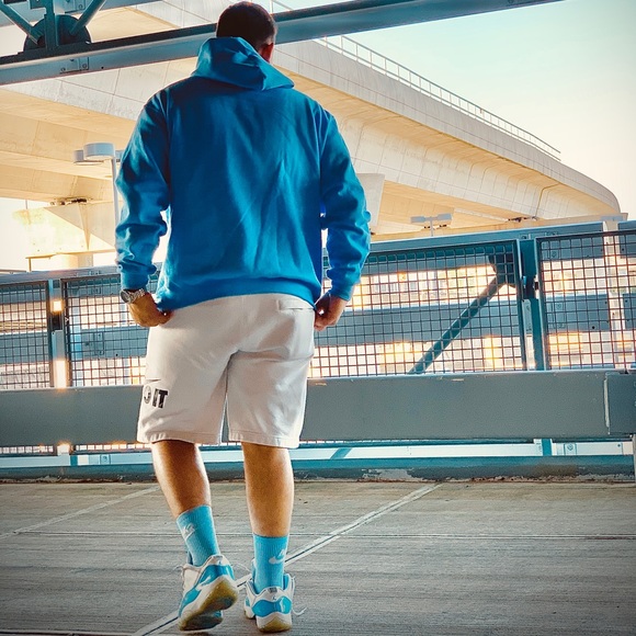 Profile Picture of James Farooque (@king_23_james) on Poshmark