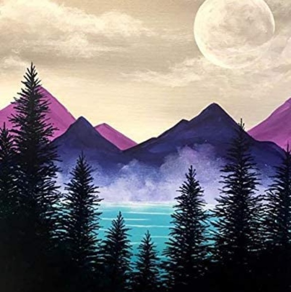 Profile Picture of Elaina Gerner (@gernerel) on Poshmark