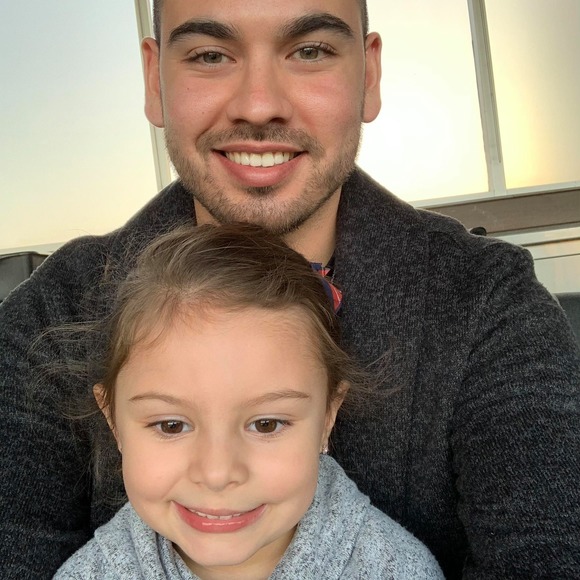 Profile Picture of Leo Canales (@leoo1027) on Poshmark