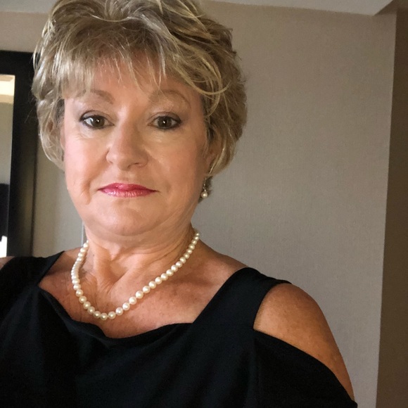 Profile Picture of Teresa Bean (@teresabean) on Poshmark