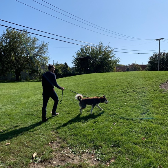 Profile Picture of Jeremy Lewis (@jlewisent) on Poshmark