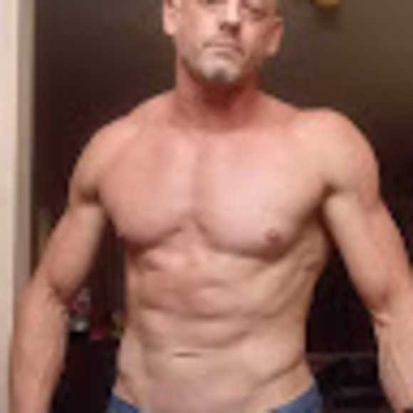 Profile Picture of Jason Cade (@jasoncade78) on Poshmark