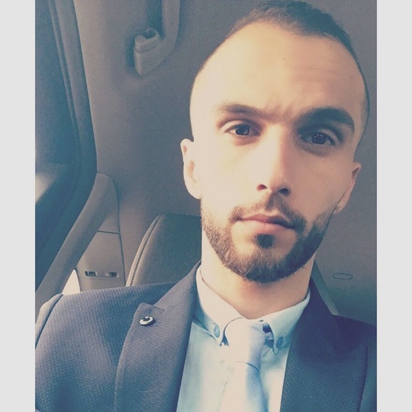 Profile Picture of Paulo Putros (@pauloputros9) on Poshmark