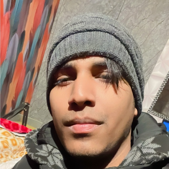 Profile Picture of Saurav Kumar (@imsauravcool) on Poshmark