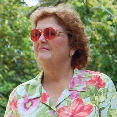 Profile Picture of Carol Cloud Bailey (@yarddoccarol) on Twitter