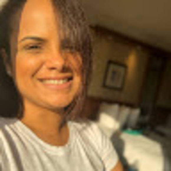 Danielle Worthen-ramos - Poshmark Profile Picture of Danielle Worthen-ramos (@dwramos6) on Poshmark