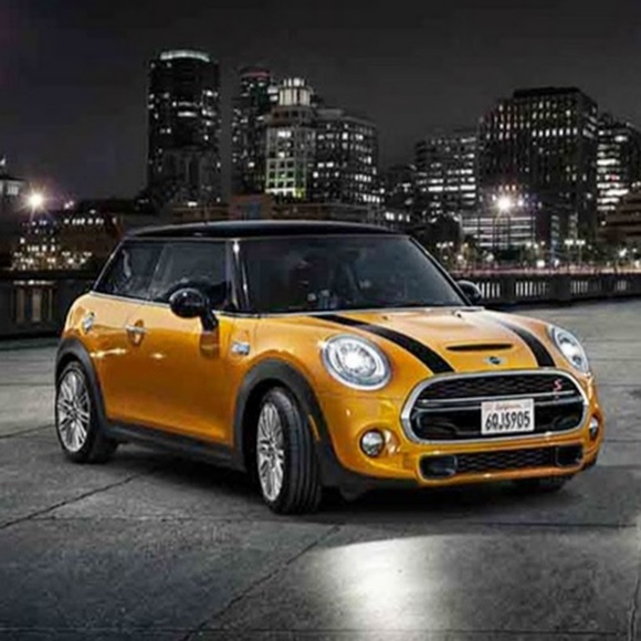 Profile Picture of Andres Bedoya (@abedoyas123) on Poshmark