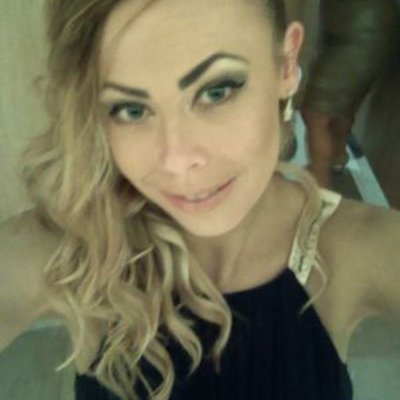 Profile Picture of Claire Stapleton (@ClaireStapo) on Twitter