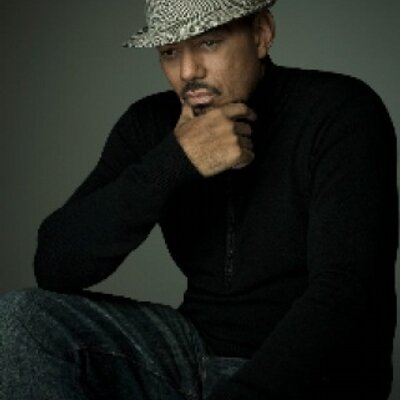 Profile Photo of James Ingram (@JamesIngramsing) on Twitter